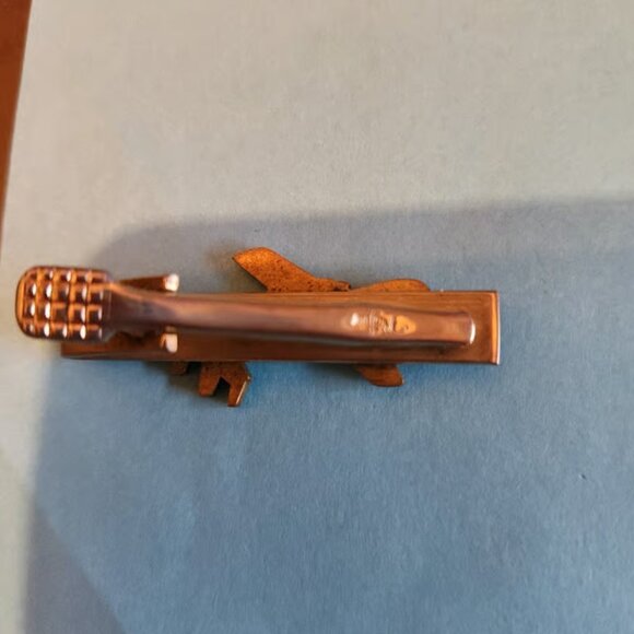VINTAGE Airplane (WWII style airplane) tie clip CLOSET CLOSING - Picture 3 of 7